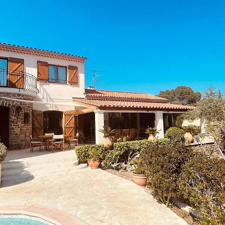 Villa Magnifique - Piscine - Climatisation - 4 - 8 Personnes *