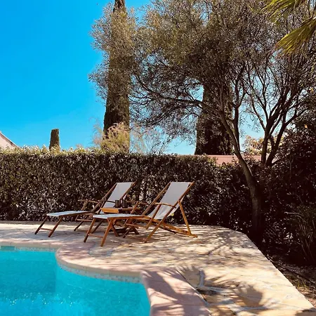 Villa Magnifique - Piscine - Climatisation - 4 - 8 Personnes *
